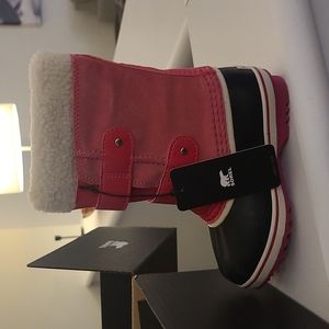 Sorel girls winter boots